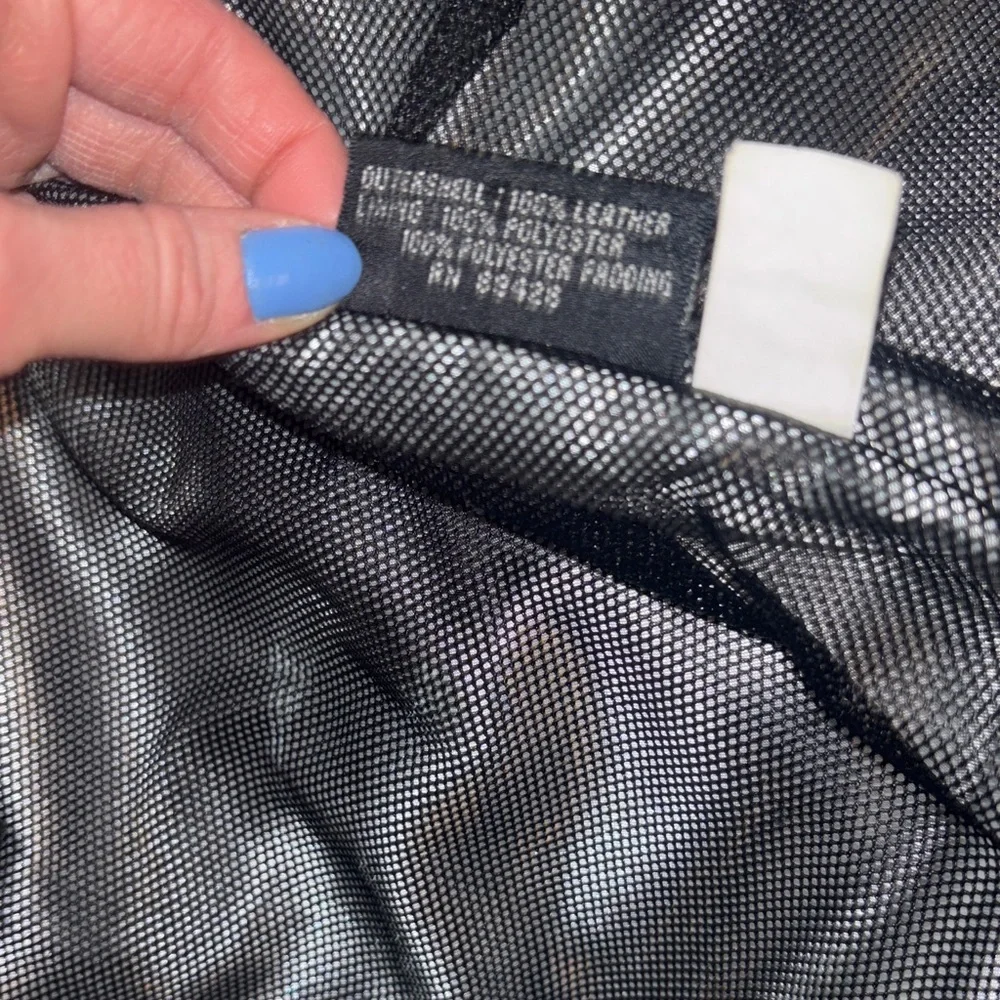 Vintage Wilson’s leather jacket with cute detailing and timeless look - Picture 8 of 14